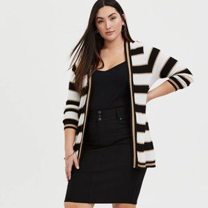 NWT 22 Black Pointe Stretch Midi Skirt